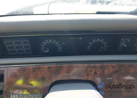 1993 Buick Regal Gran Sport from USA, damaged, VIN 2G4WF14L0P1465309